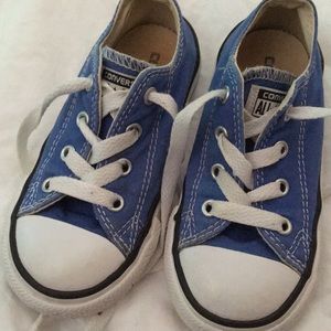 Converse sneakers, toddler size 8, lighter blue